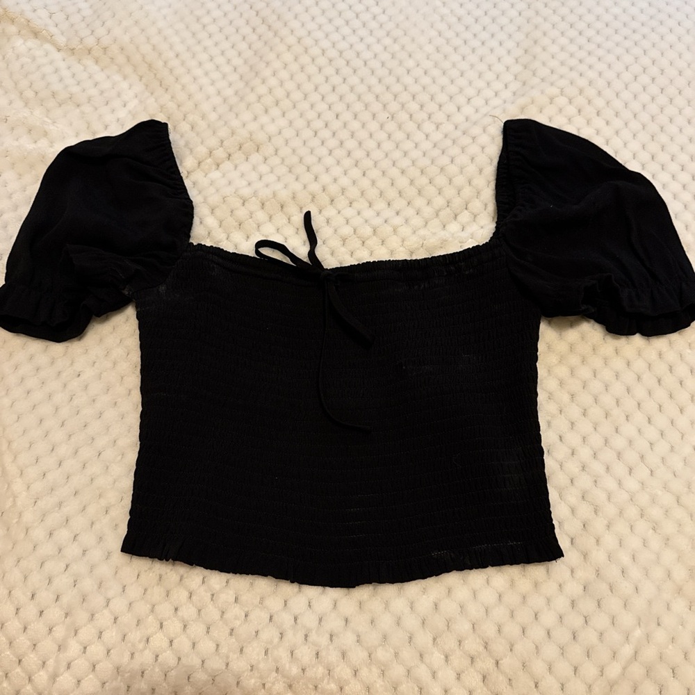 Aritzia Black Puff Sleeve Blouse